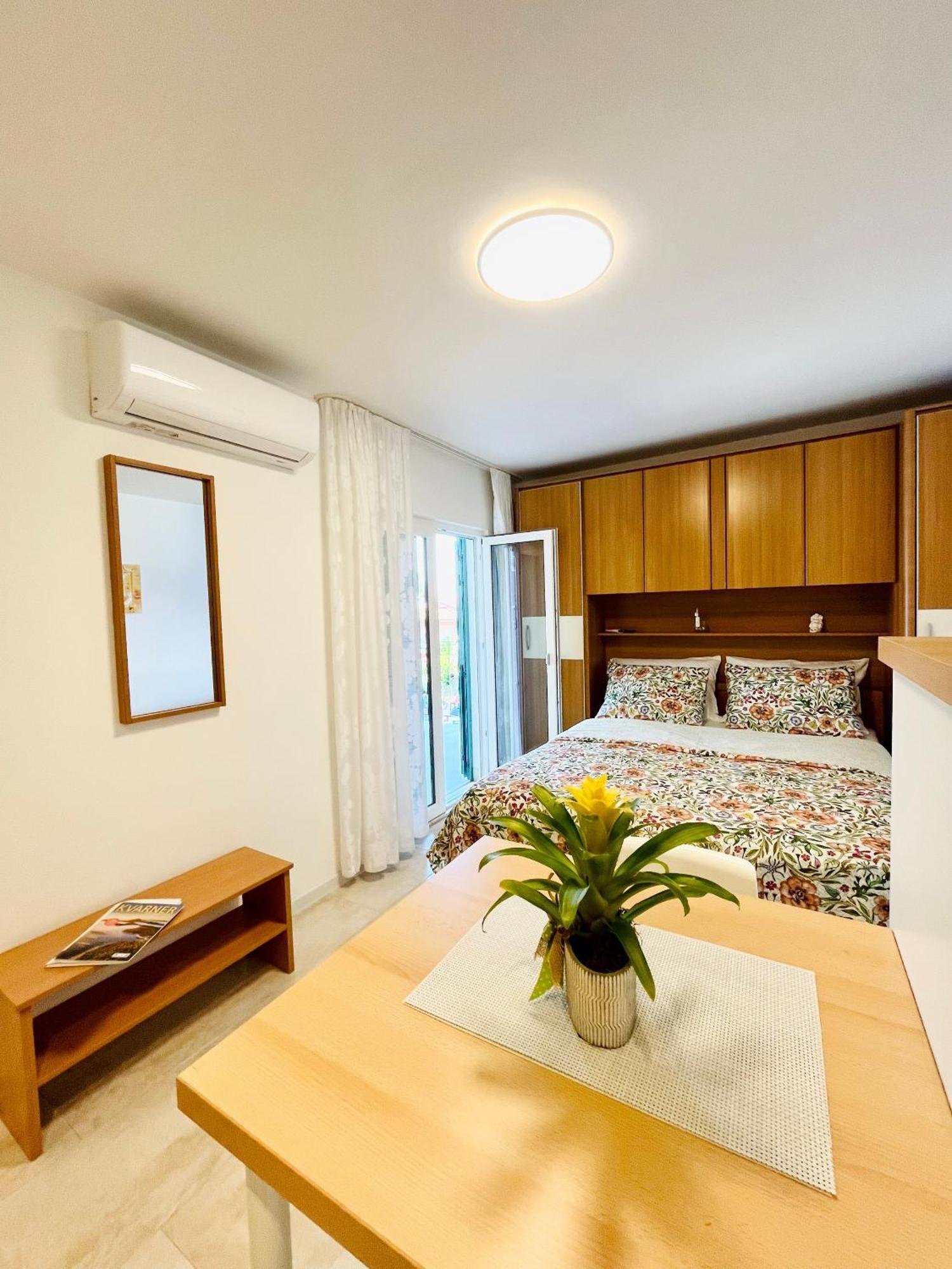 Apartments By The Sea Medveja, Opatija - 7720 Lovran Chambre photo