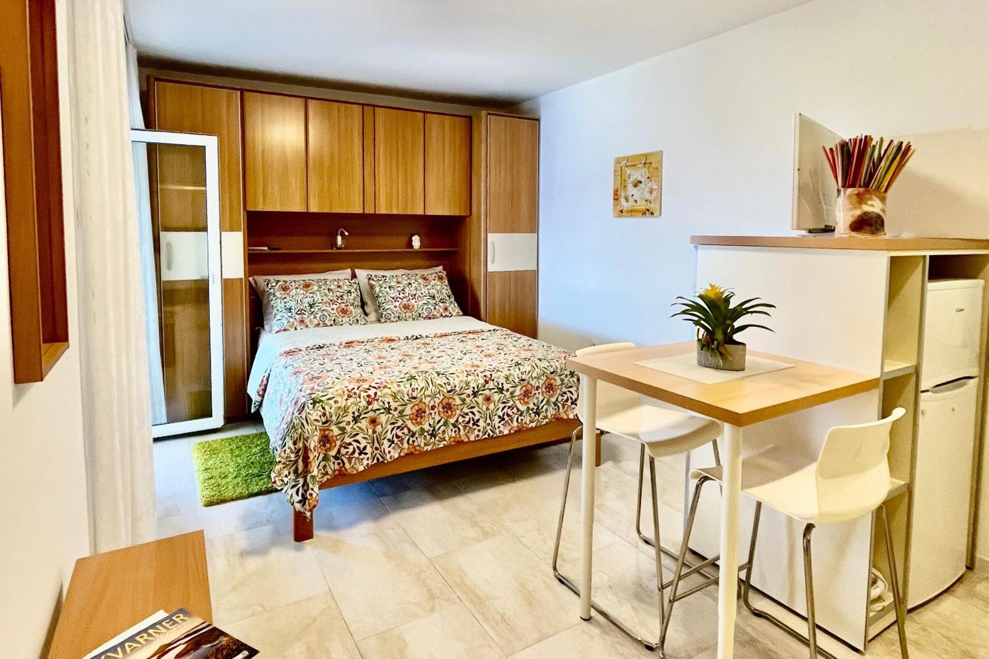 Apartments By The Sea Medveja, Opatija - 7720 Lovran Extérieur photo