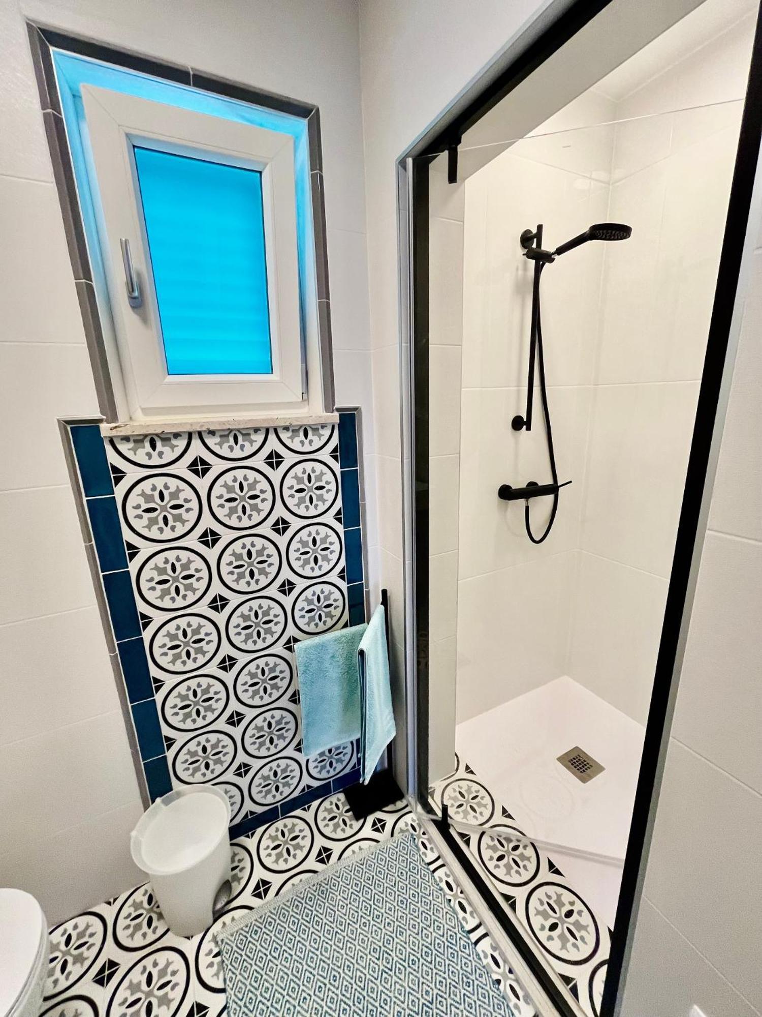 Apartments By The Sea Medveja, Opatija - 7720 Lovran Chambre photo