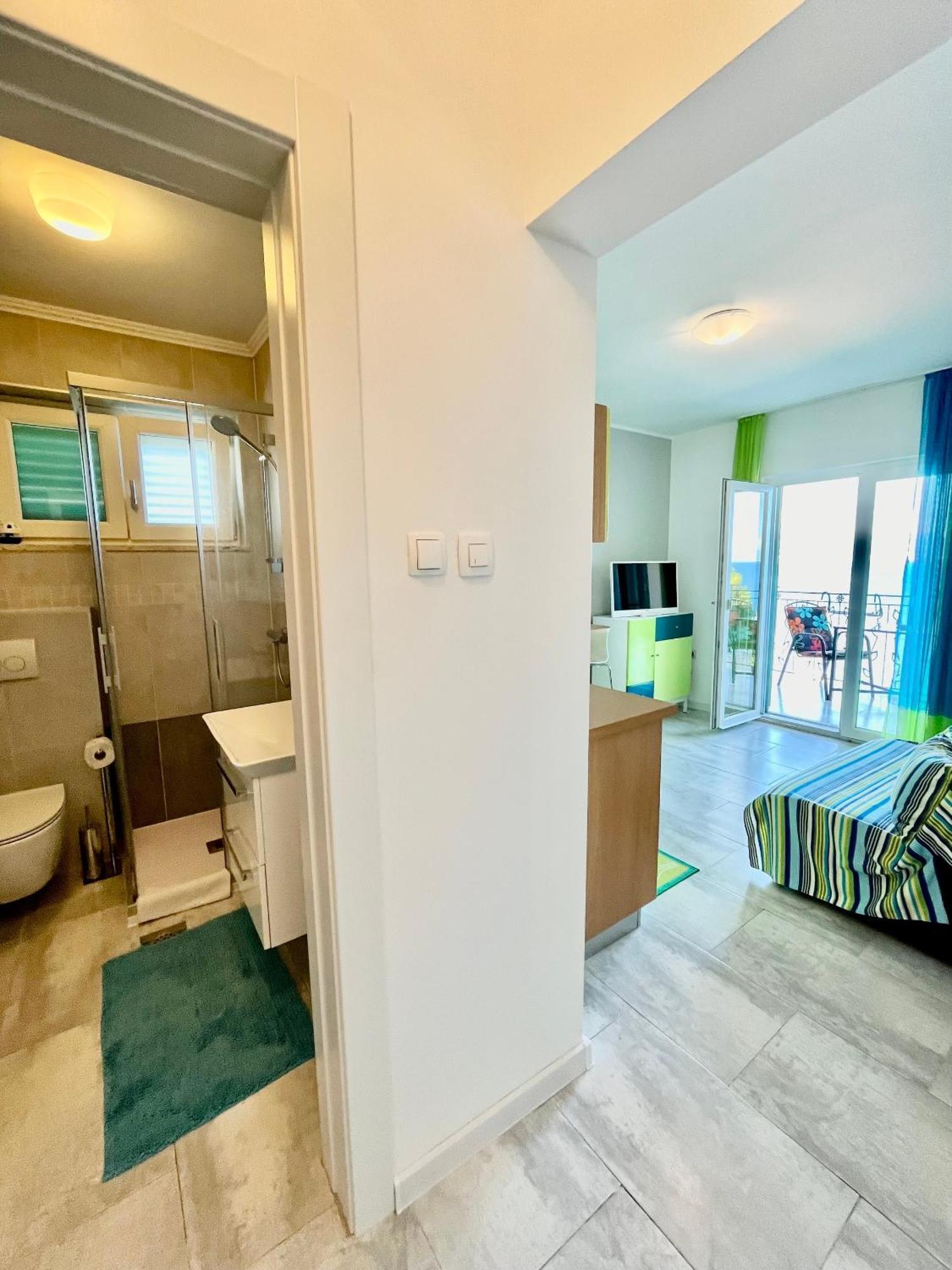Apartments By The Sea Medveja, Opatija - 7720 Lovran Extérieur photo